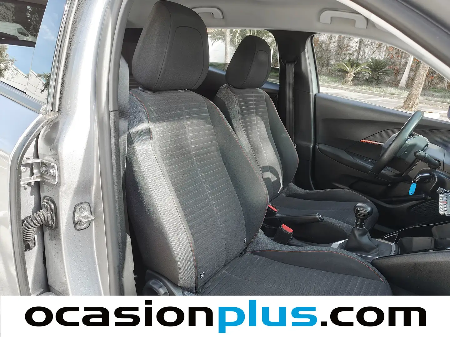 Foto Peugeot 2008 Peugeot 2008 BlueHDi 100 S&S Active (100 CV)