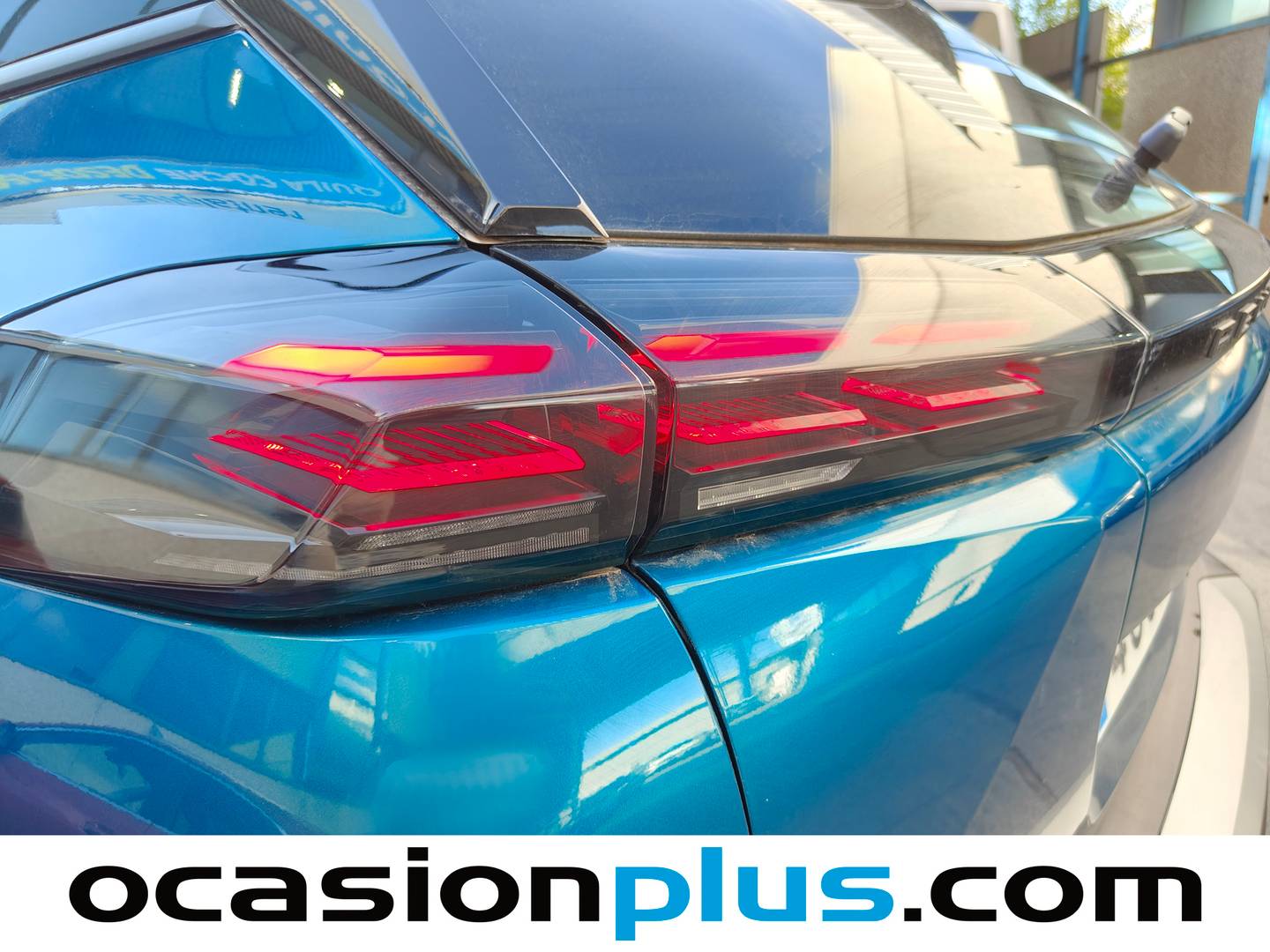 Extras del Peugeot 2008 Peugeot 2008 Allure Hybrid eDCS6 (145 CV)