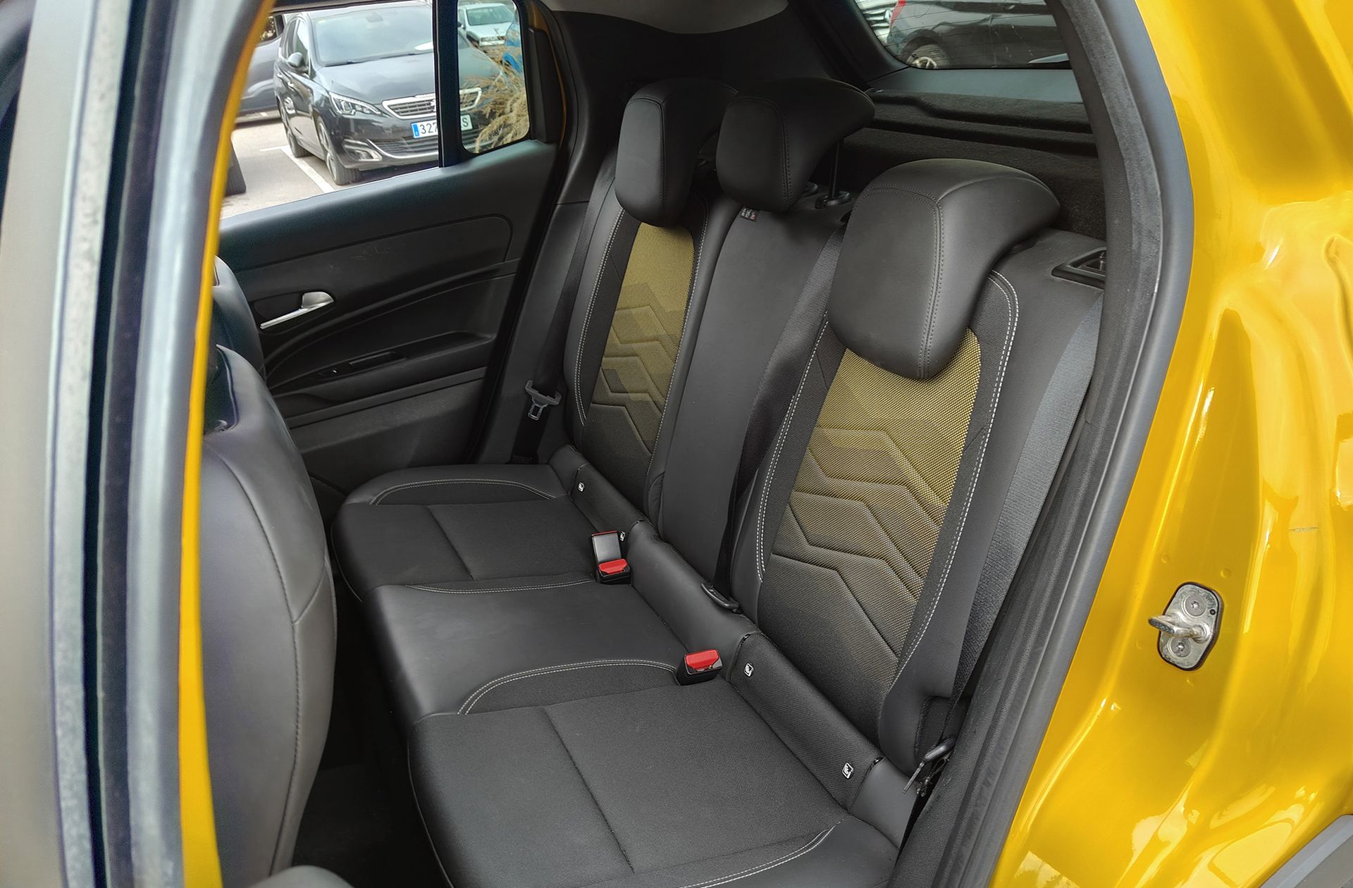 Jeep Avenger 1.2 G Summit - foto 13