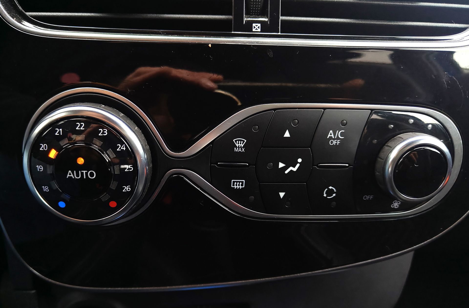 Renault Clio Zen Energy TCe - foto 32