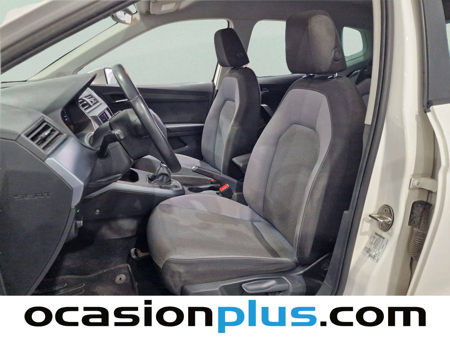 Foto asientos delanteros Seat Arona SEAT Arona 1.0 TSI Style Ecomotive (95 CV)