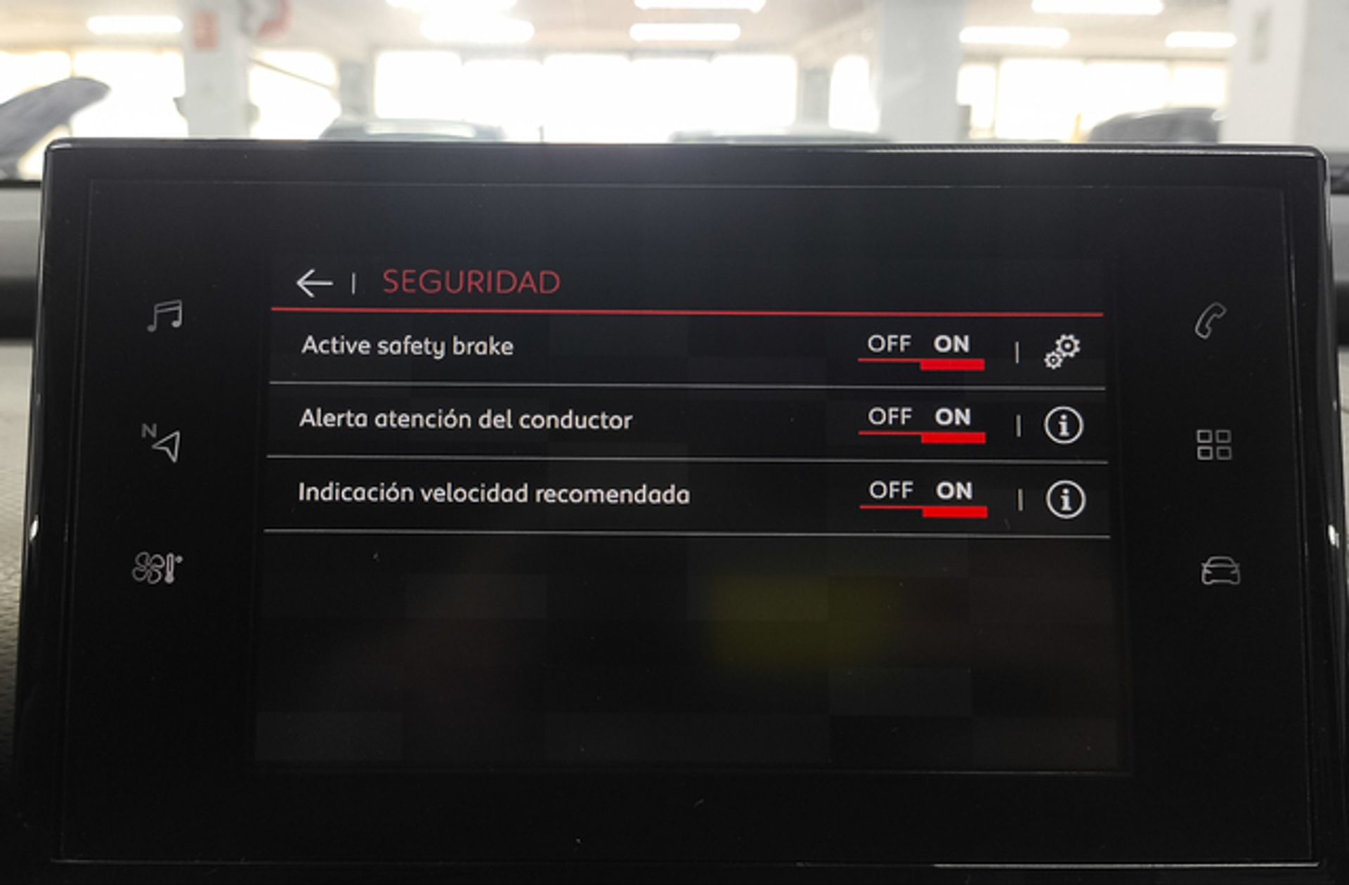 Citroën C4 Cactus BlueHDi 100 Shine - foto 13