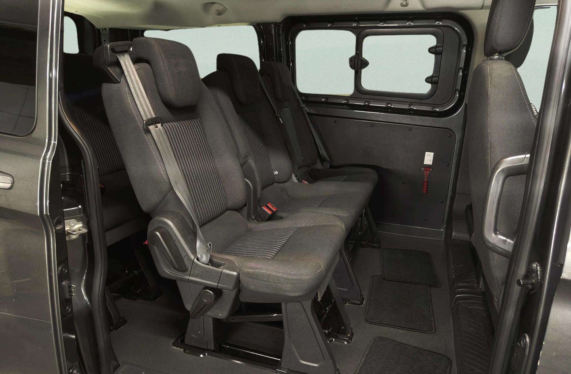 Ford Transit Custom Kombi 2.0 TDCi 310 L1 Trend 8 plazas - foto 14