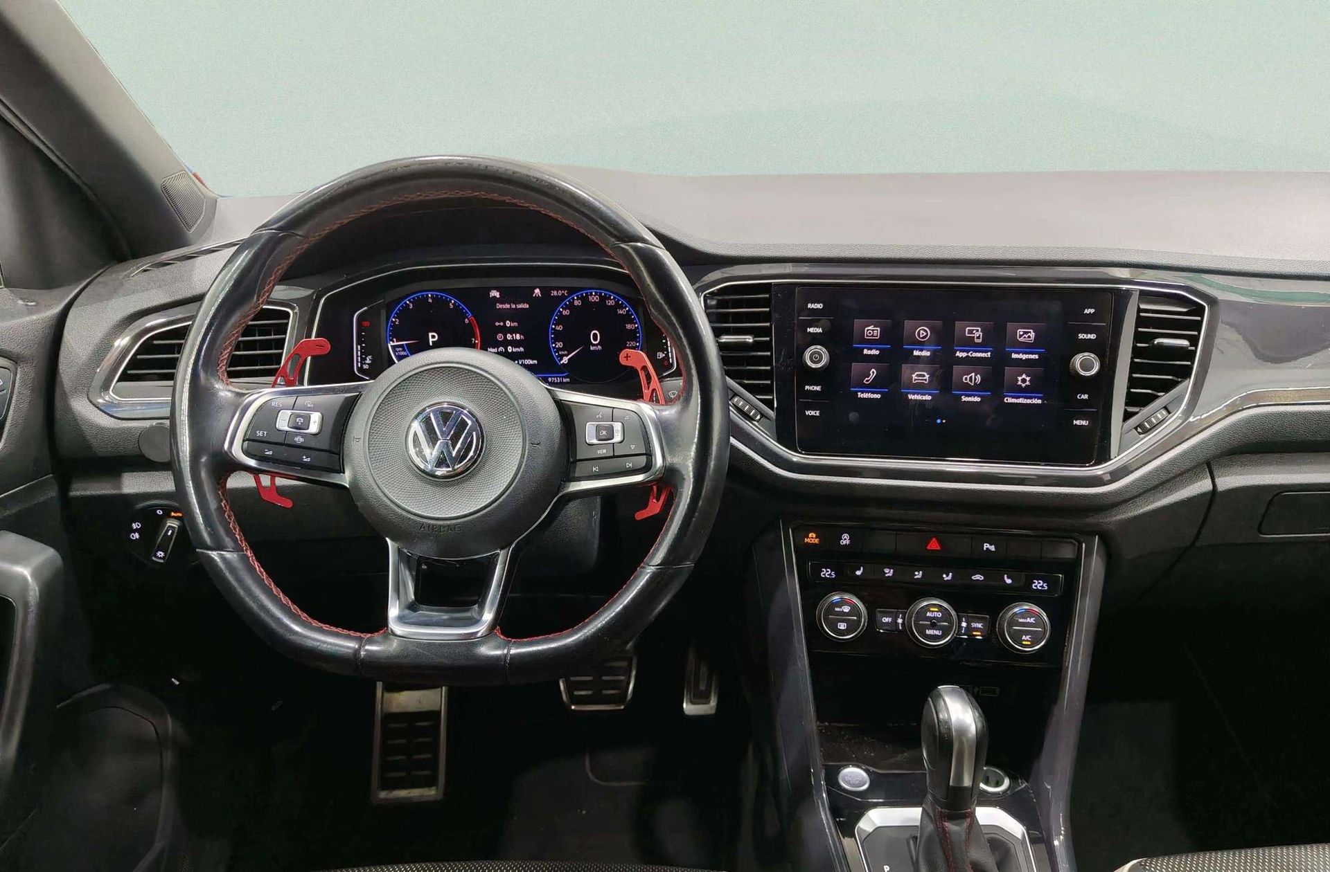 Volkswagen T-Roc Sport 1.5 TSI DSG - foto 28