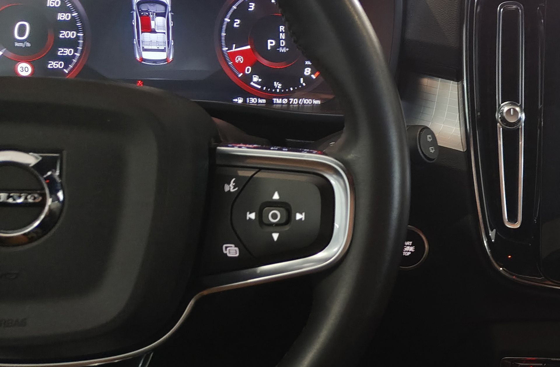 Volvo XC40 T2 Core - foto 28
