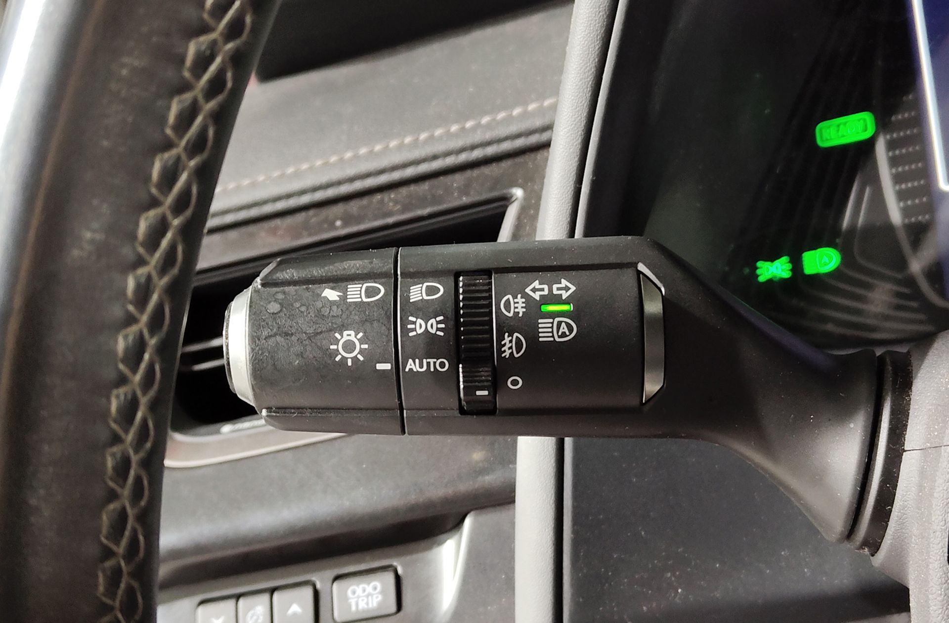 Lexus UX 250h Premium - foto 20