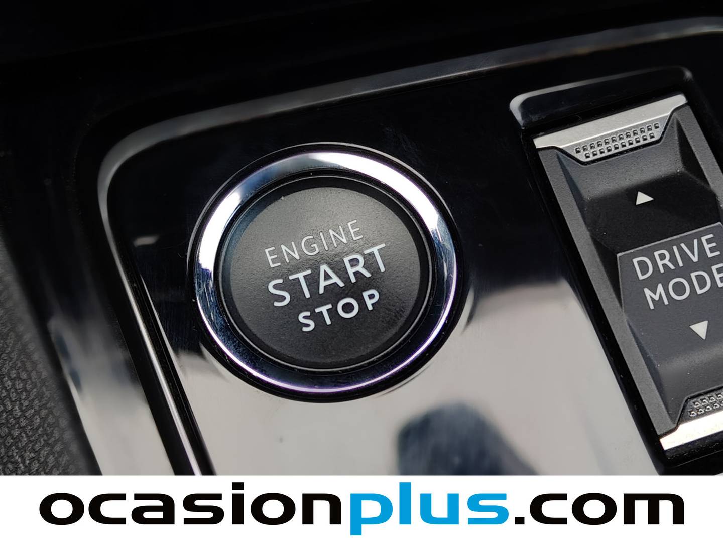 Foto Peugeot 3008 Peugeot 3008 PureTech 130 S&S GT EAT8 (130 CV)