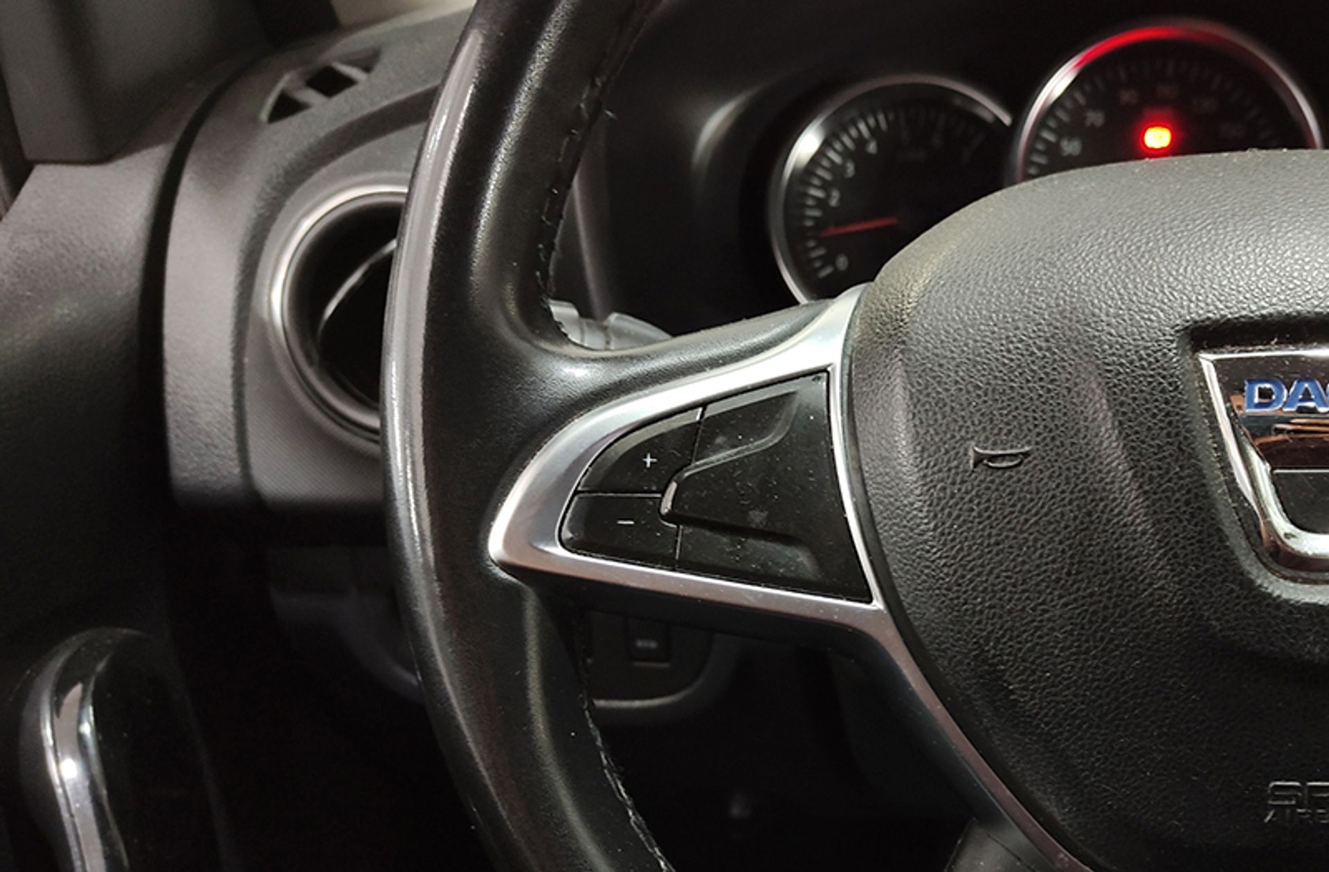 Dacia Sandero Serie Limitada Xplore TCe - foto 24