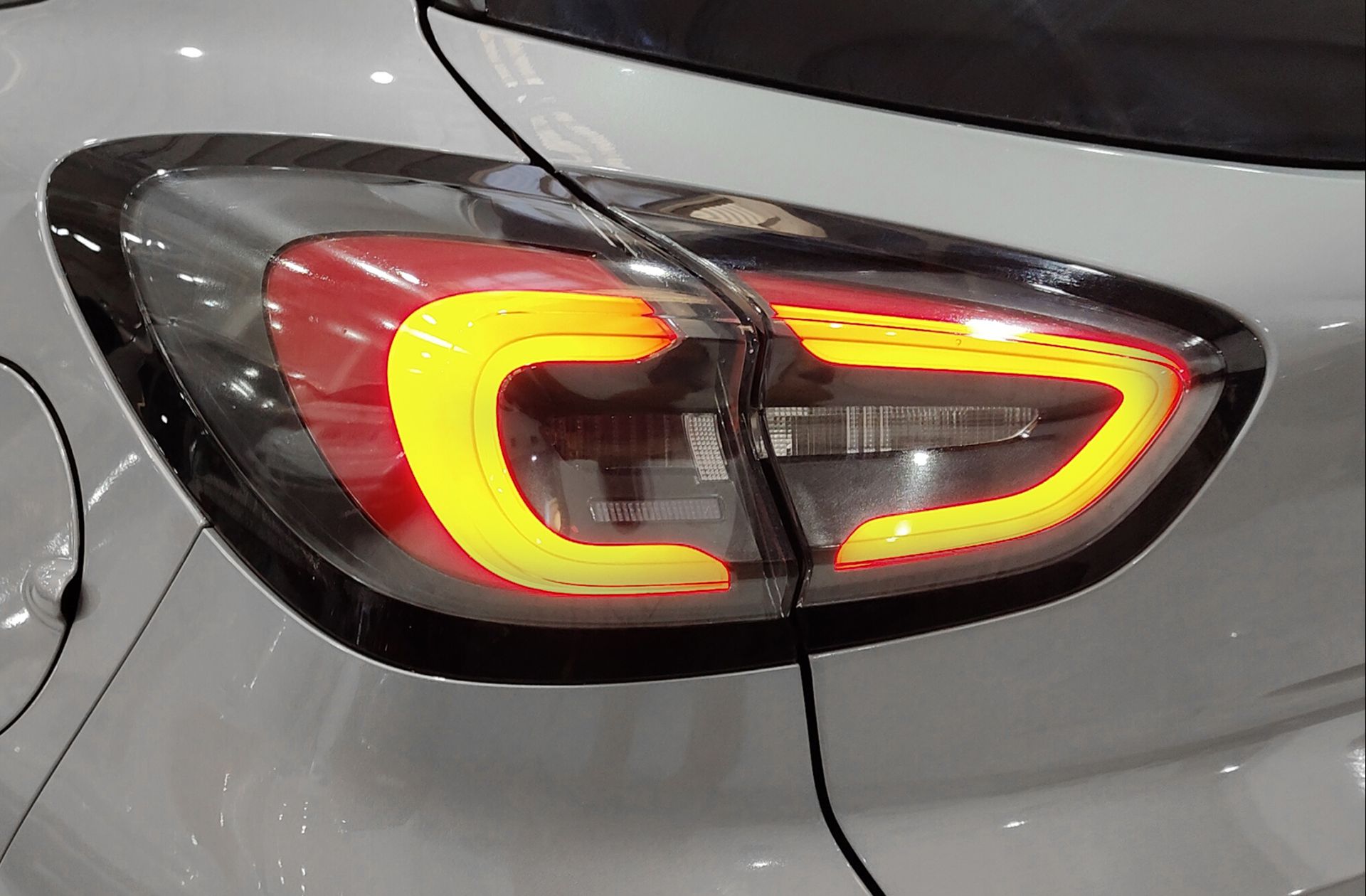 Ford Puma 1.0 EcoBoost MHEV Titanium - foto 18