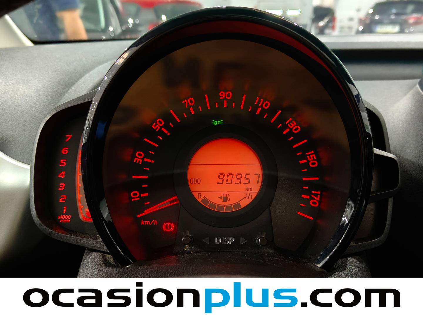 Peugeot 108 Peugeot 108 1.2 PureTech Top! Allure (82 CV) seminuevo