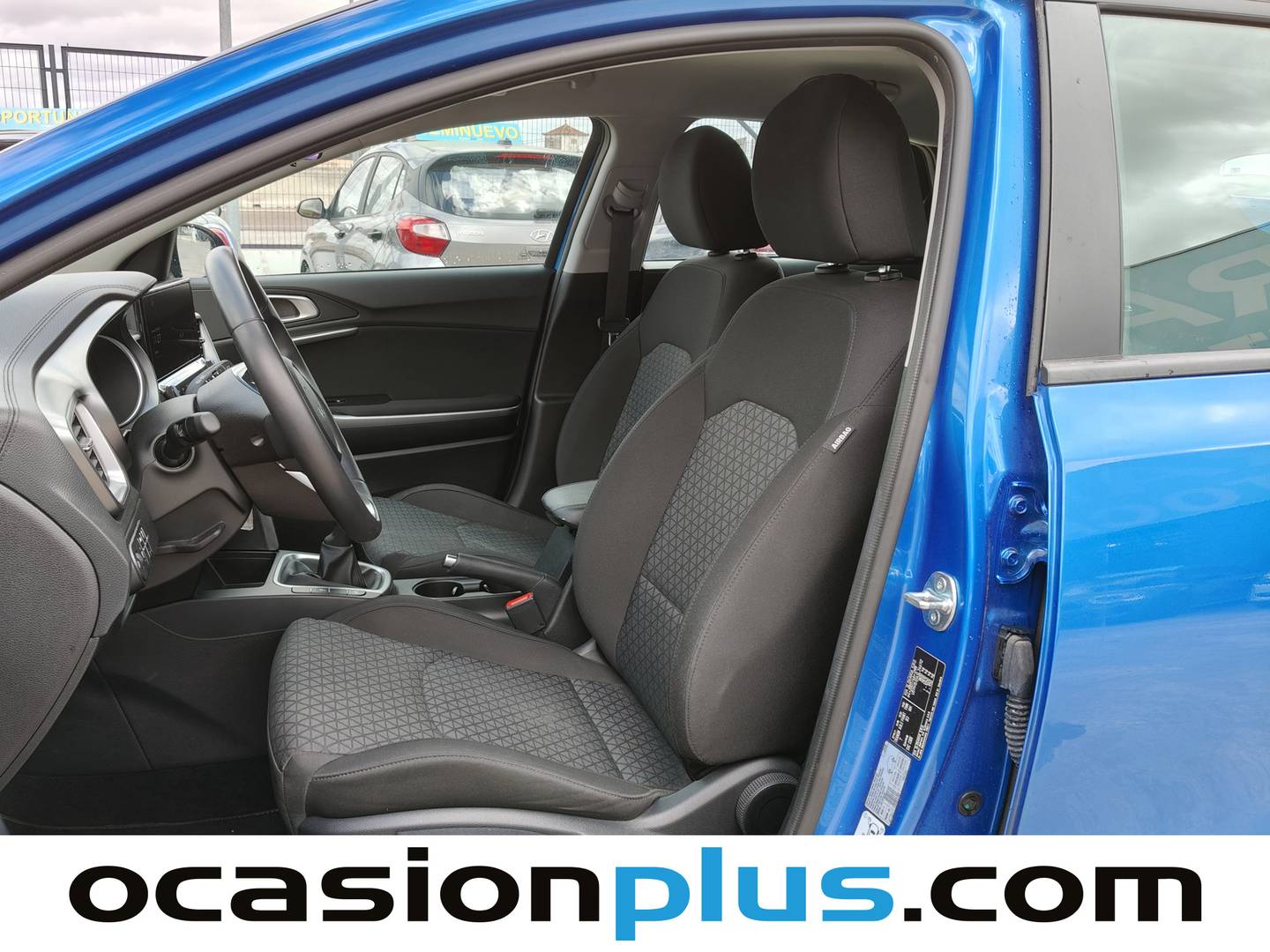 Foto asientos delanteros KIA Ceed KIA Ceed 1.0 T-GDi Concept (100 CV)