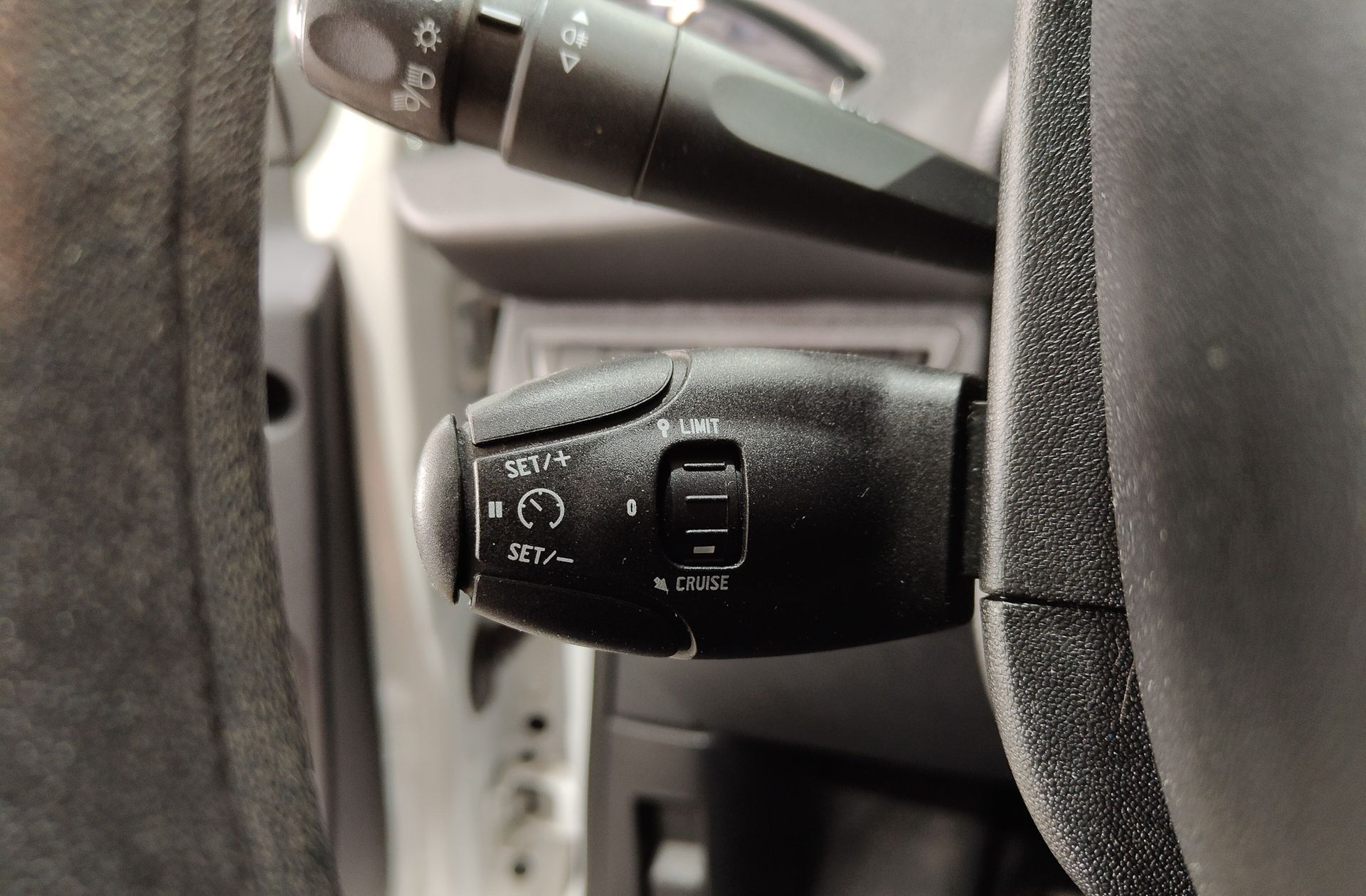 Peugeot 208 1.6 BlueHDi Access - foto 18