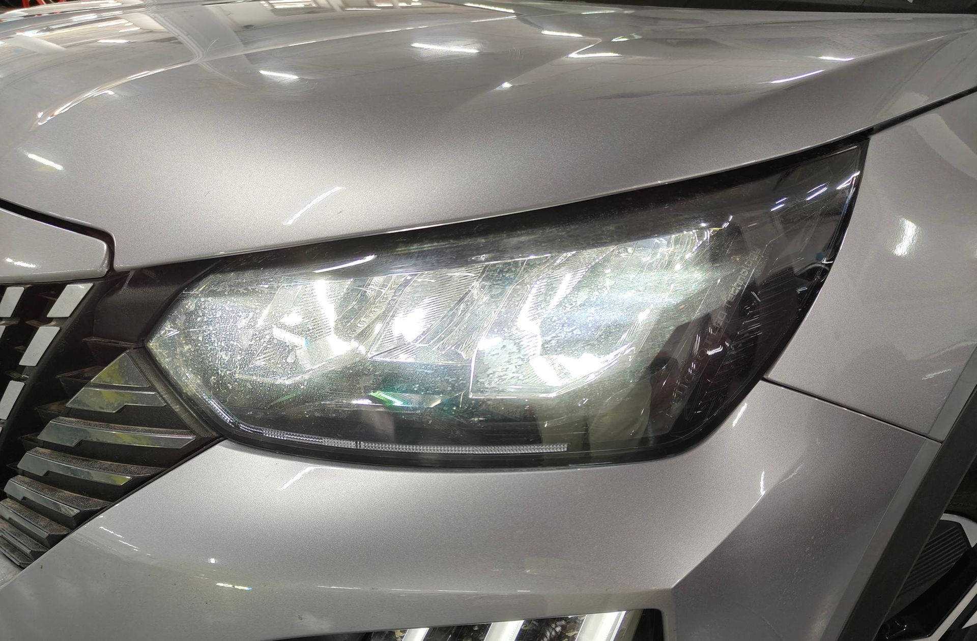 Peugeot 2008 Allure Hybrid eDCS6 - foto 13