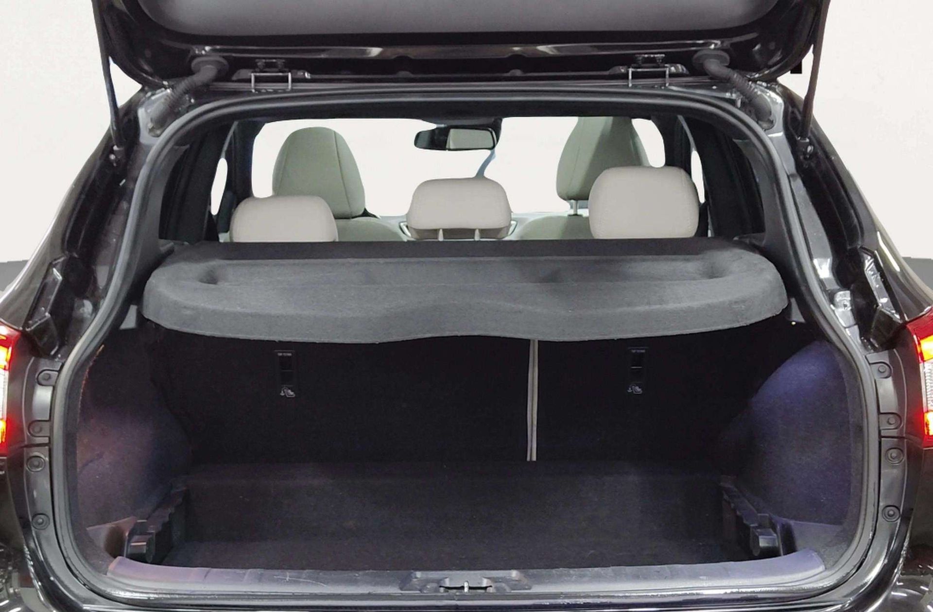 Nissan Qashqai dCi 130 Tekna 4x2 - foto 22