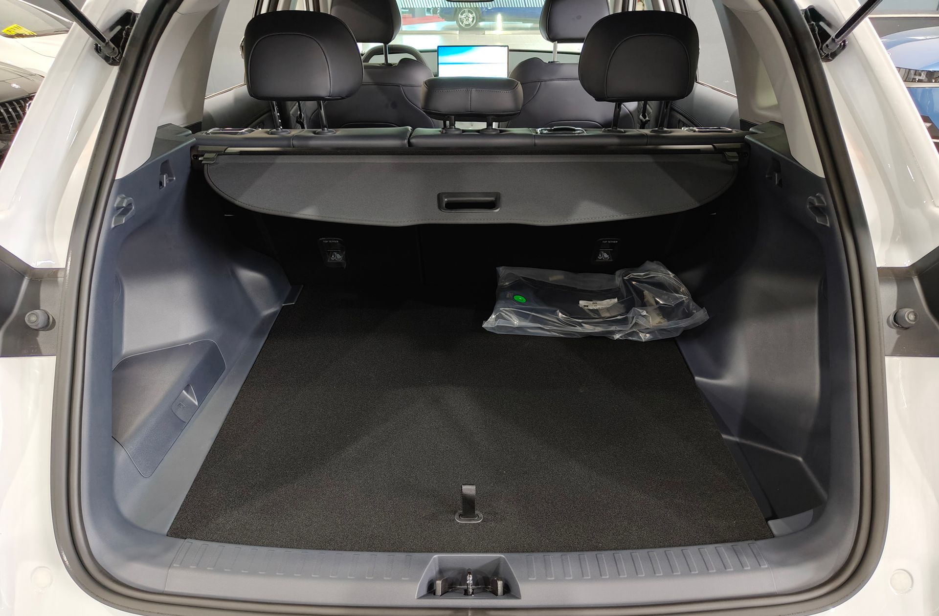 Geely Starray EM-i 1.5 PHEV Pro - foto 20