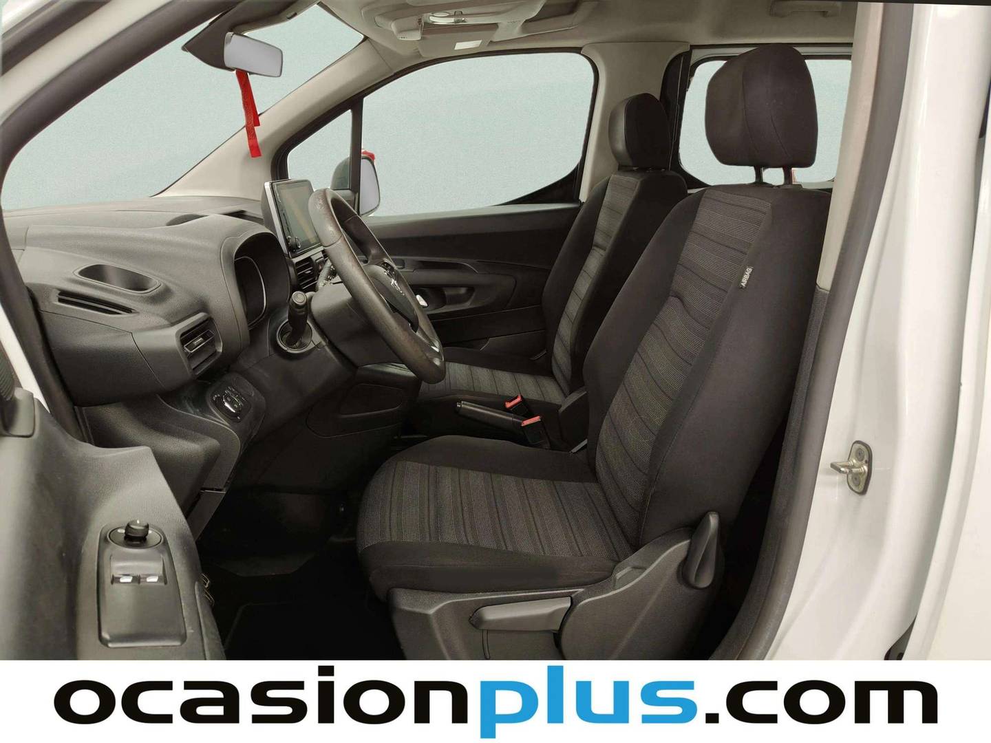 Foto asientos delanteros Opel Combo Life Opel Combo Life 1.5 TD S&S Edition Plus L (102 CV)