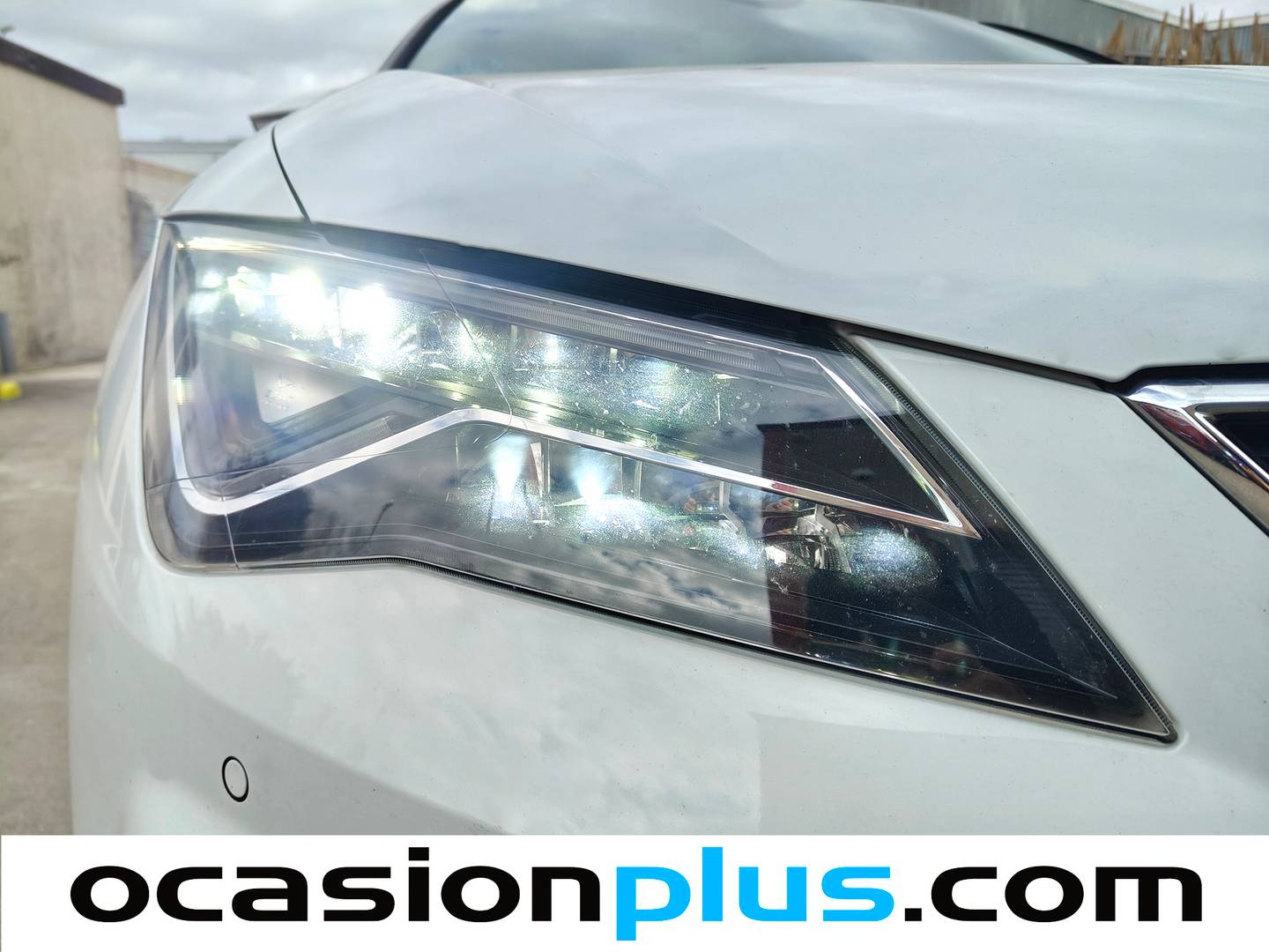 Seat León SEAT León 1.5 TSI S&S FR Edition Plus DSG (150 CV) de segunda mano