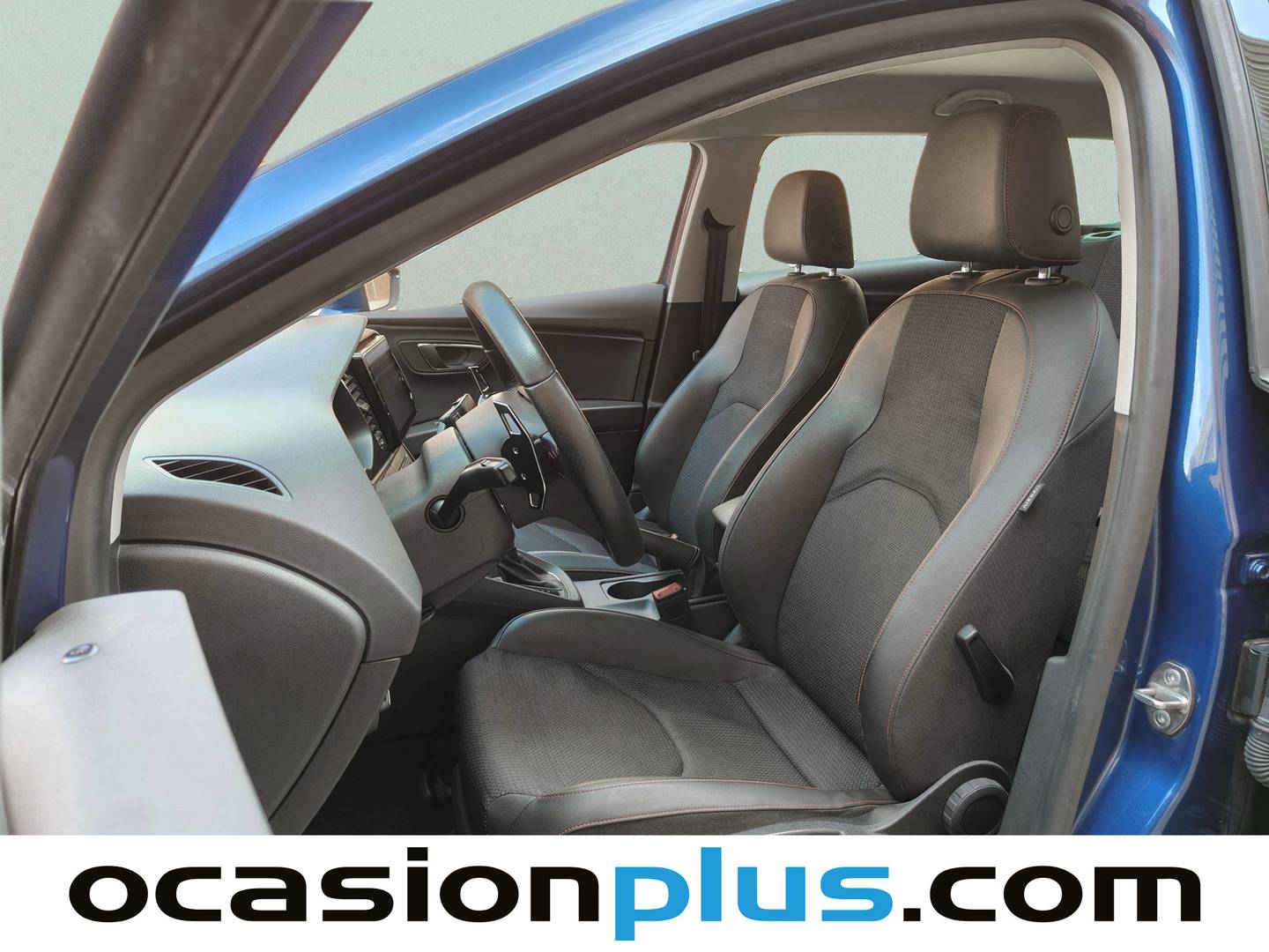 Foto asientos delanteros Seat León Seat León ST 2.0 TDI S&S FR DSG (150 CV)