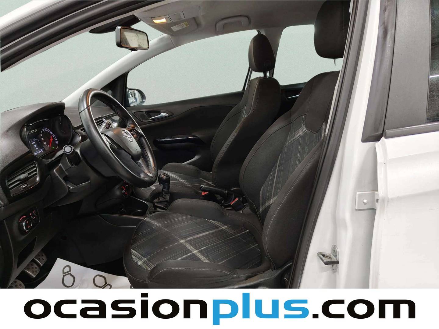 Foto asientos delanteros Opel Corsa Opel Corsa 1.4 Turbo S&S Color Edition (100 CV)