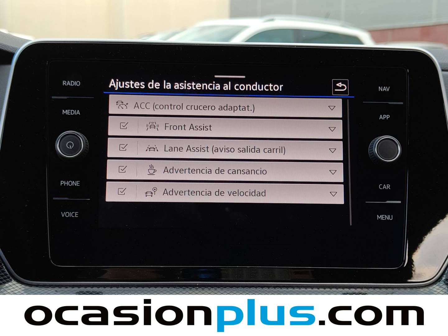 Equipamiento del Volkswagen T-Cross Volkswagen T-Cross R-Line 1.0 TSI (116 CV) DSG