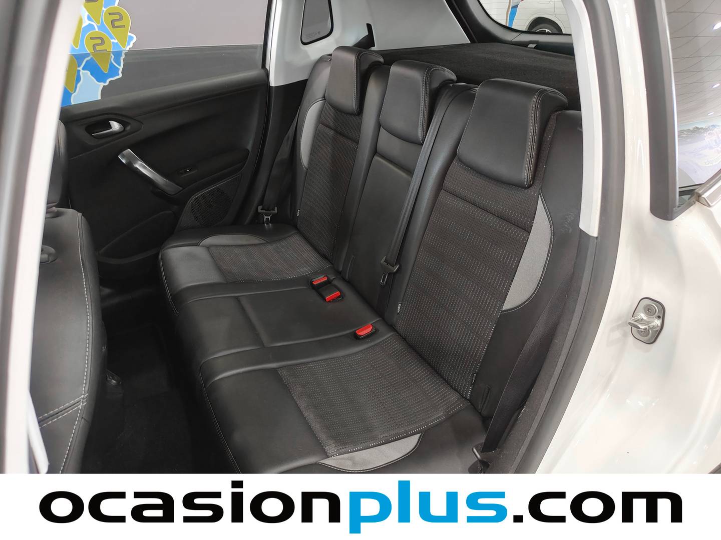 Foto asientos traseros Peugeot 2008 Peugeot 2008 e-HDI 115 Allure (115 CV)