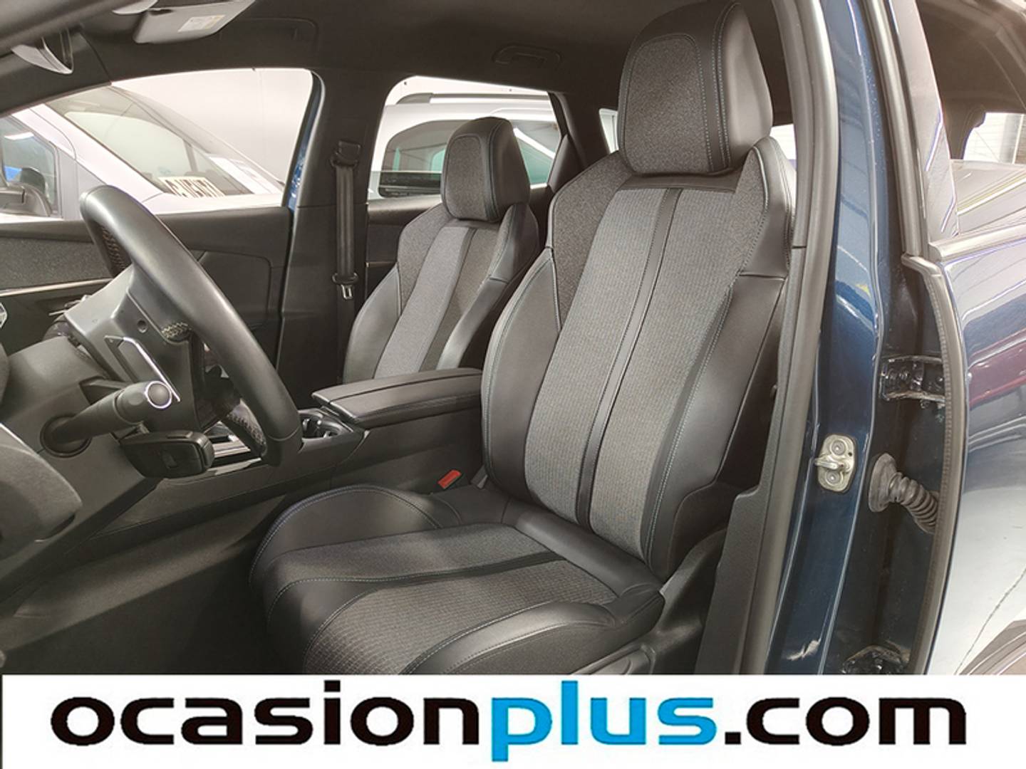 Foto Peugeot 3008 Peugeot 3008 PureTech 130 S&S Allure Pack EAT8 (130 CV)