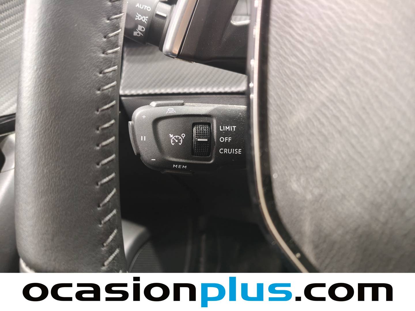 Peugeot 2008 Peugeot 2008 Allure Hybrid eDCS6 (145 CV) seminuevo