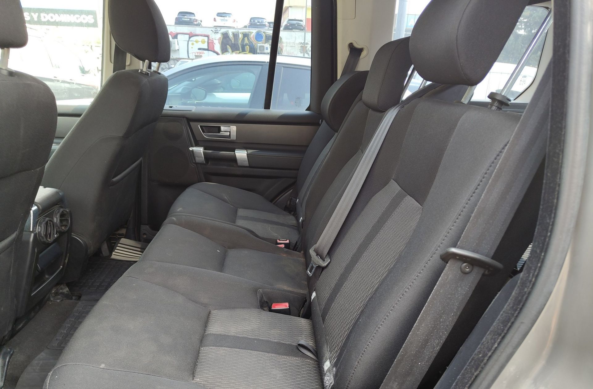 Land Rover Discovery 3.0 TDV6 S - foto 8