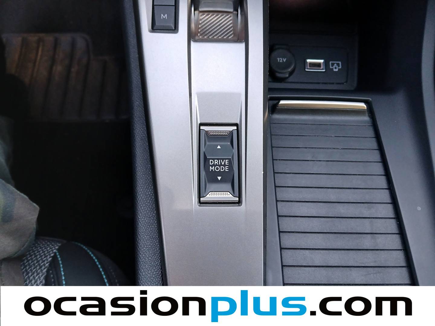 Foto Peugeot 308 Peugeot 308 Allure Hybrid eDCS6 (145 CV)