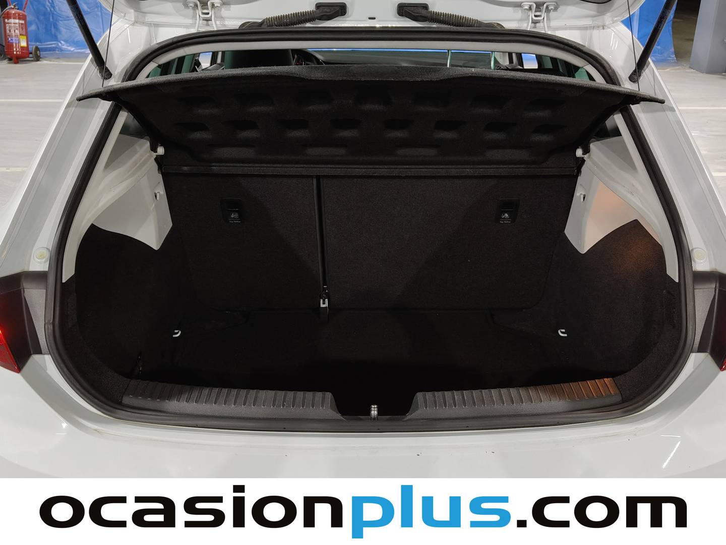 Fotos maletero Seat León SEAT León 2.0 TDI FR Plus DSG (150 CV)