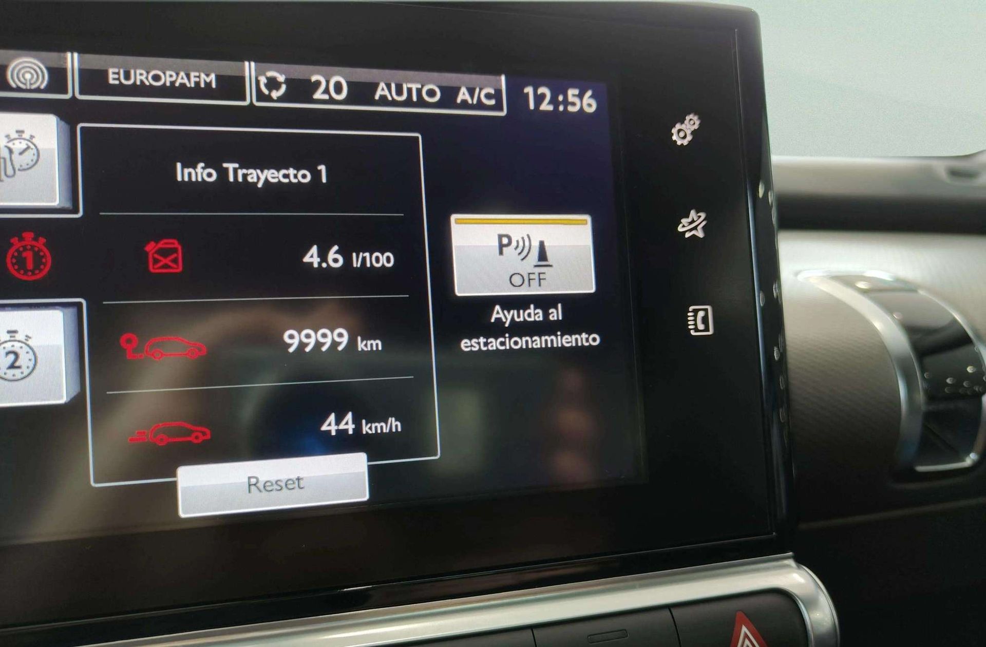Citroën C4 Cactus BlueHDi 100 Shine - foto 10