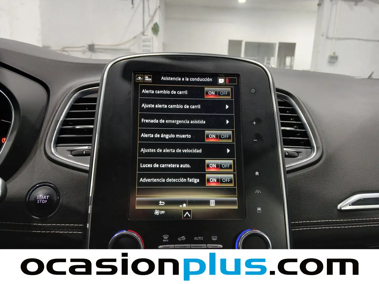 Foto Renault Grand Scénic Renault Grand Scenic Zen TCe (140 CV) GPF 7 Plazas