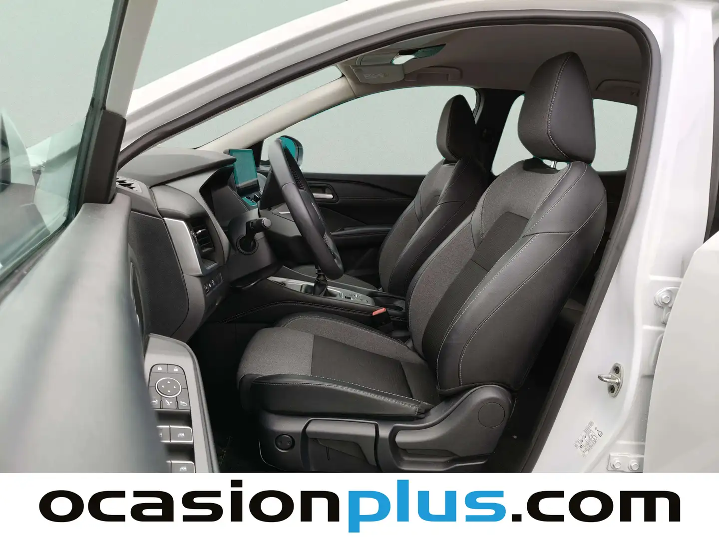 Foto Nissan QASHQAI Nissan Qashqai 140 mHEV N-Connecta 4x2 (140 CV)