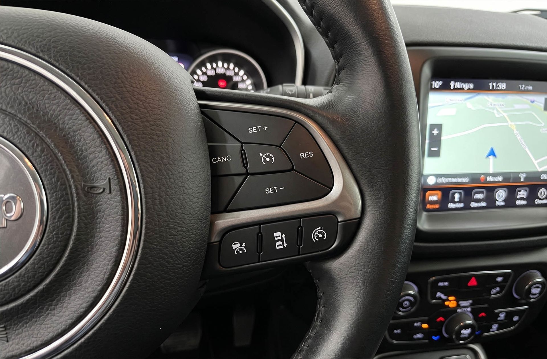 Jeep Renegade 1.3G Limited 4x2 Ddct - foto 28
