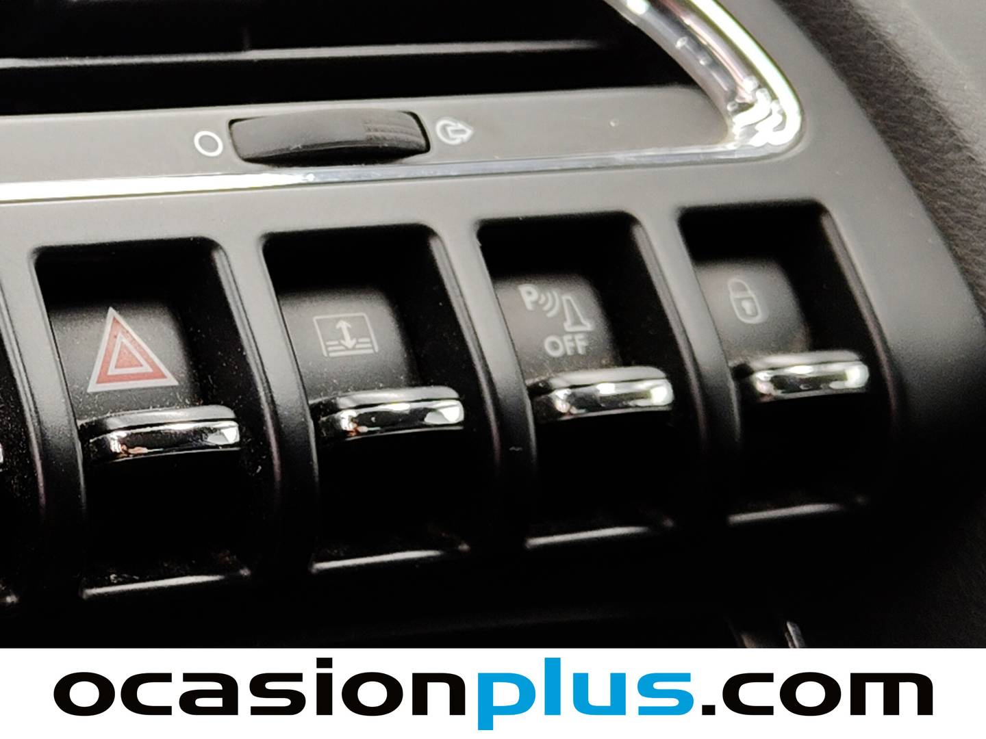 Equipamiento del Peugeot 3008 Peugeot 3008 1.2 PureTech S&S Allure (130 CV)