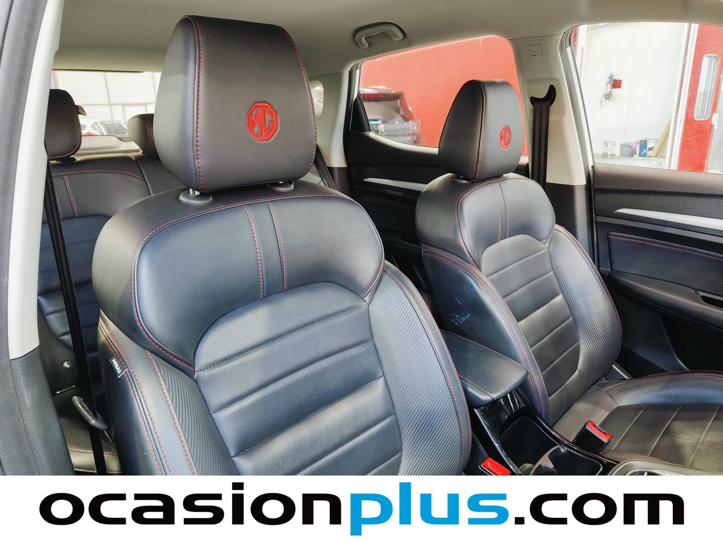 Extras y acabados del MG ZS MG ZS 1.0T Luxury Auto (111 CV)