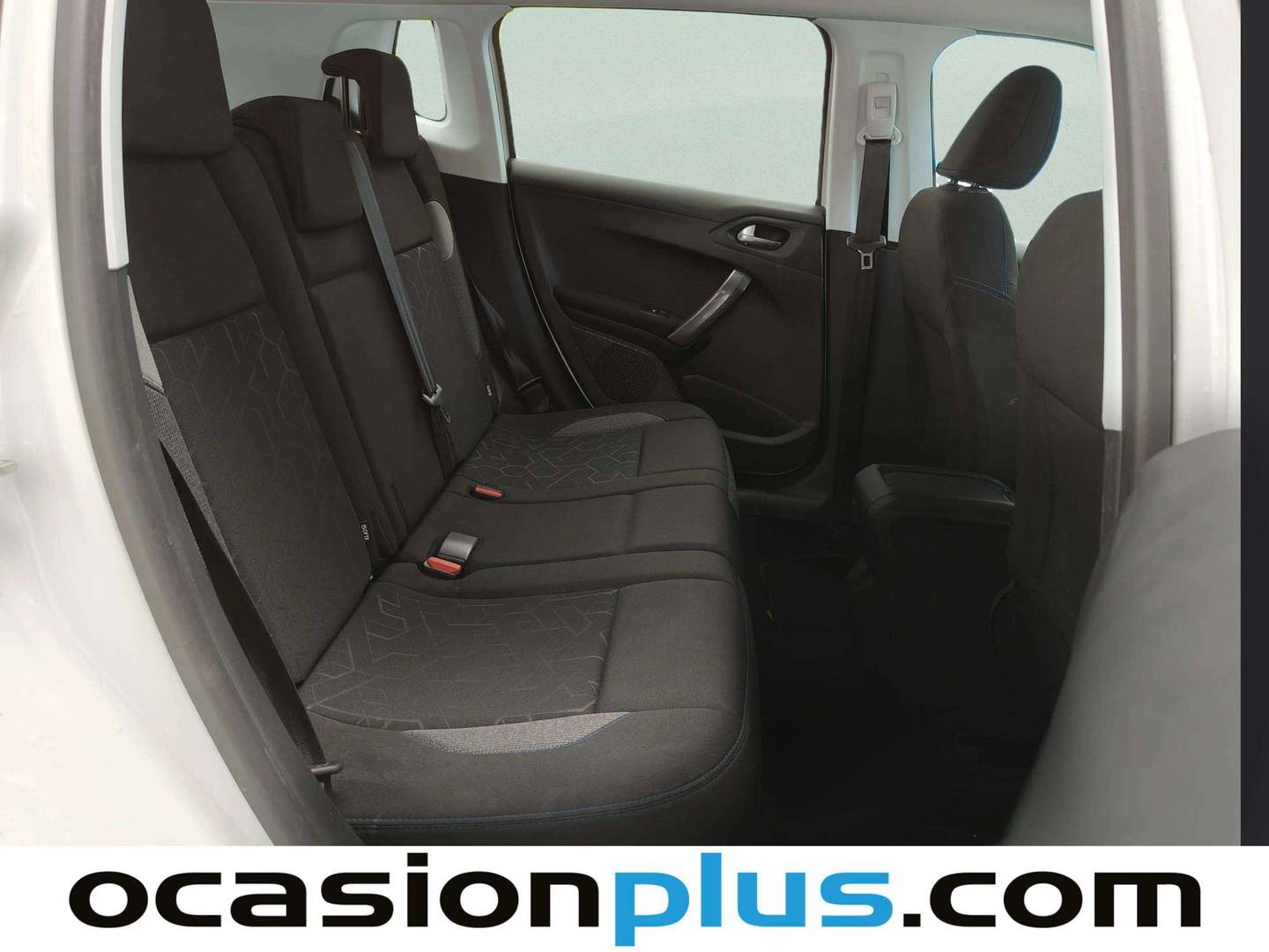 Foto asientos traseros Peugeot 2008 Peugeot 2008 PureTech 82 S&S Style (82 CV)