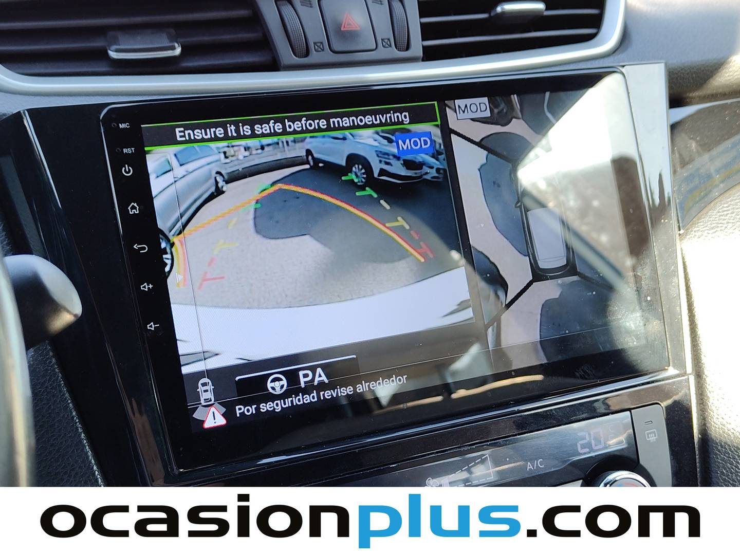Extras del Nissan QASHQAI Nissan Qashqai 1.6 dCi Tekna Premium 4x2 XTronic (130 CV)