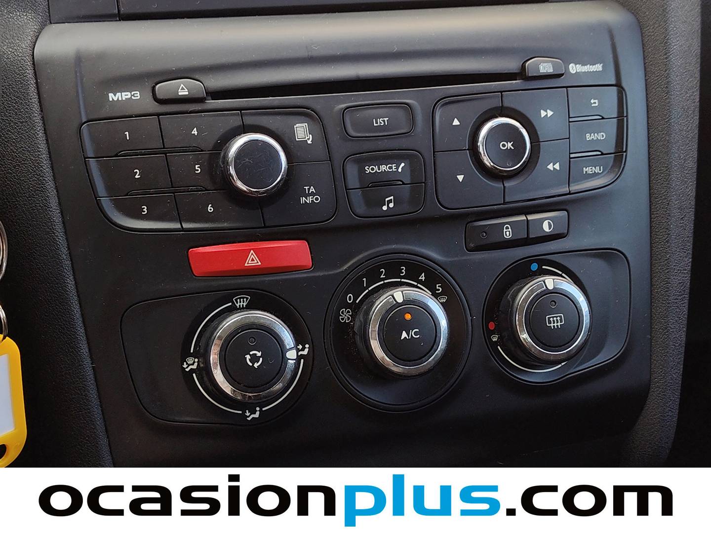 Equipamiento del Citroën C4 Citroën C4 1.6 HDI Tonic (92 CV)