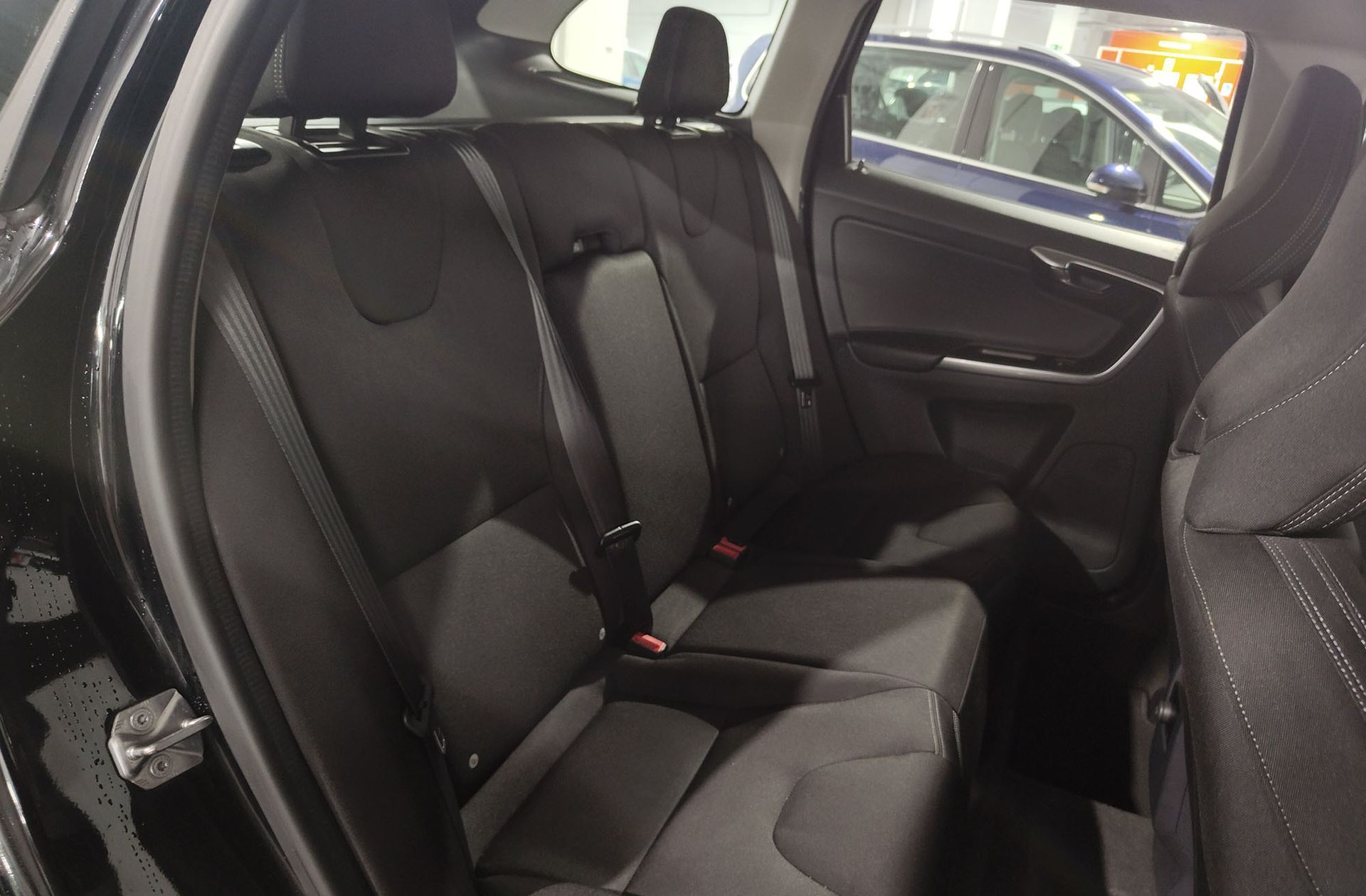 Volvo XC60 D3 Kinetic - foto 18