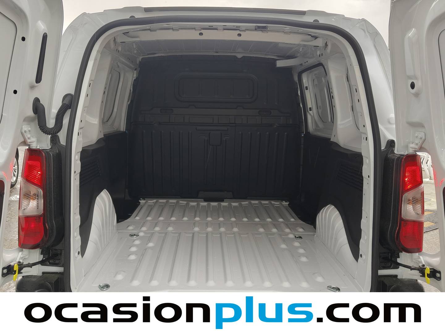 Foto asientos traseros Fiat Doblò Fiat Dobló Furgón BlueHDi 100 M (100 CV)