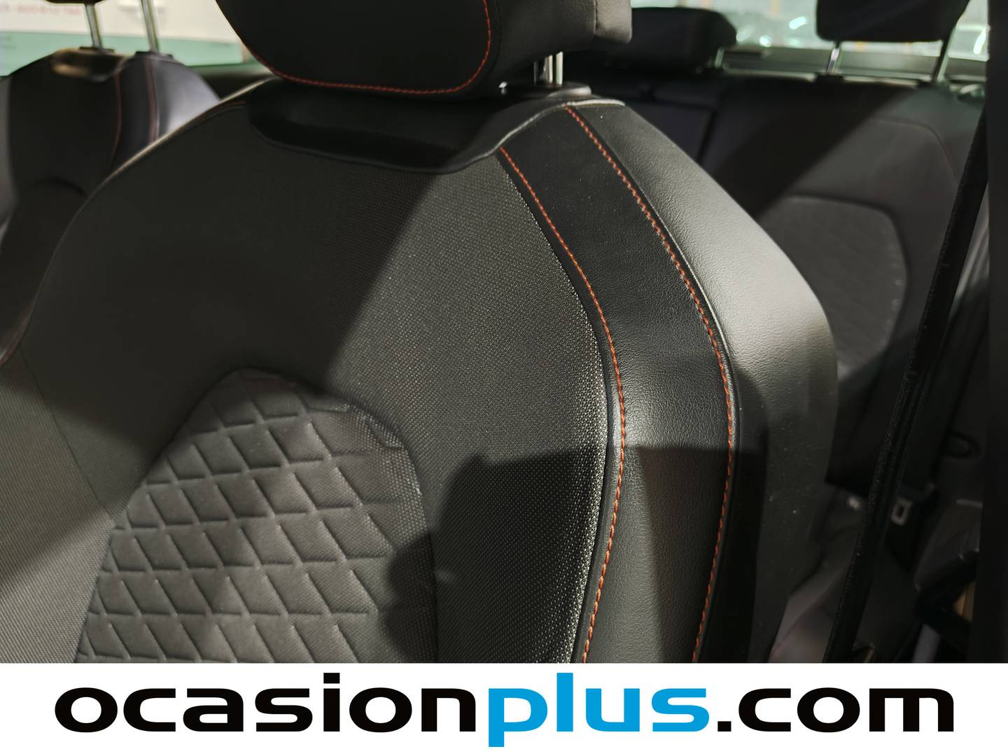 Extras y acabados del Seat León Seat León ST 1.5 TSI S&S FR Go L (150 CV)