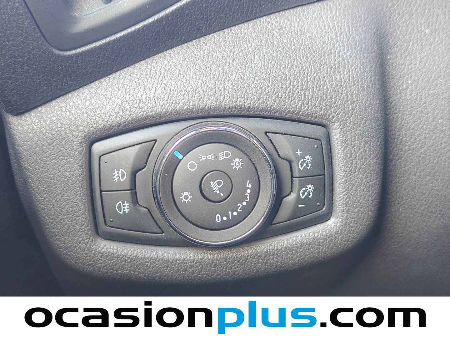 Ford Grand Tourneo Connect FORD Grand Tourneo Connect 1.5 TDCi 100cv Titanium de segunda mano