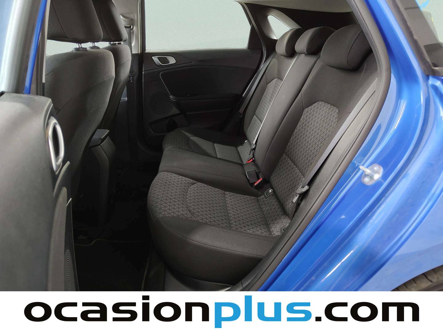 Foto asientos traseros KIA Ceed KIA Ceed 1.0 T-GDi Concept (100 CV)