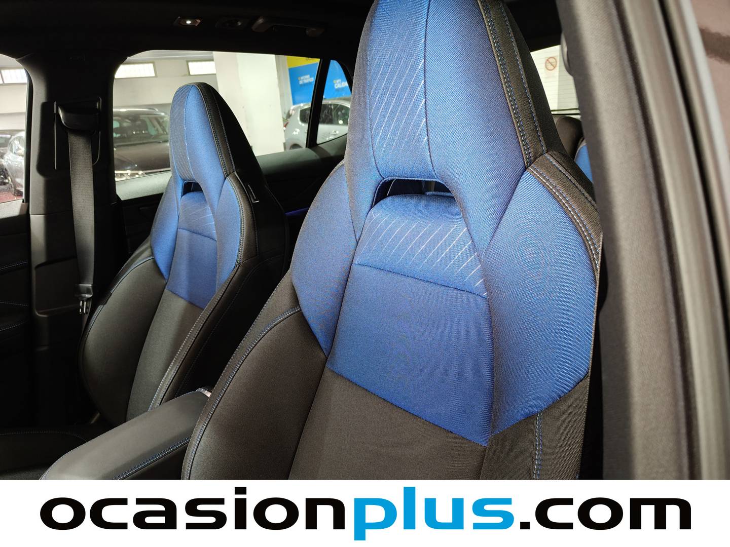 Extras y acabados del Lynk & Co 01 Lynk & Co 01 1.5 PHEV (261 CV)