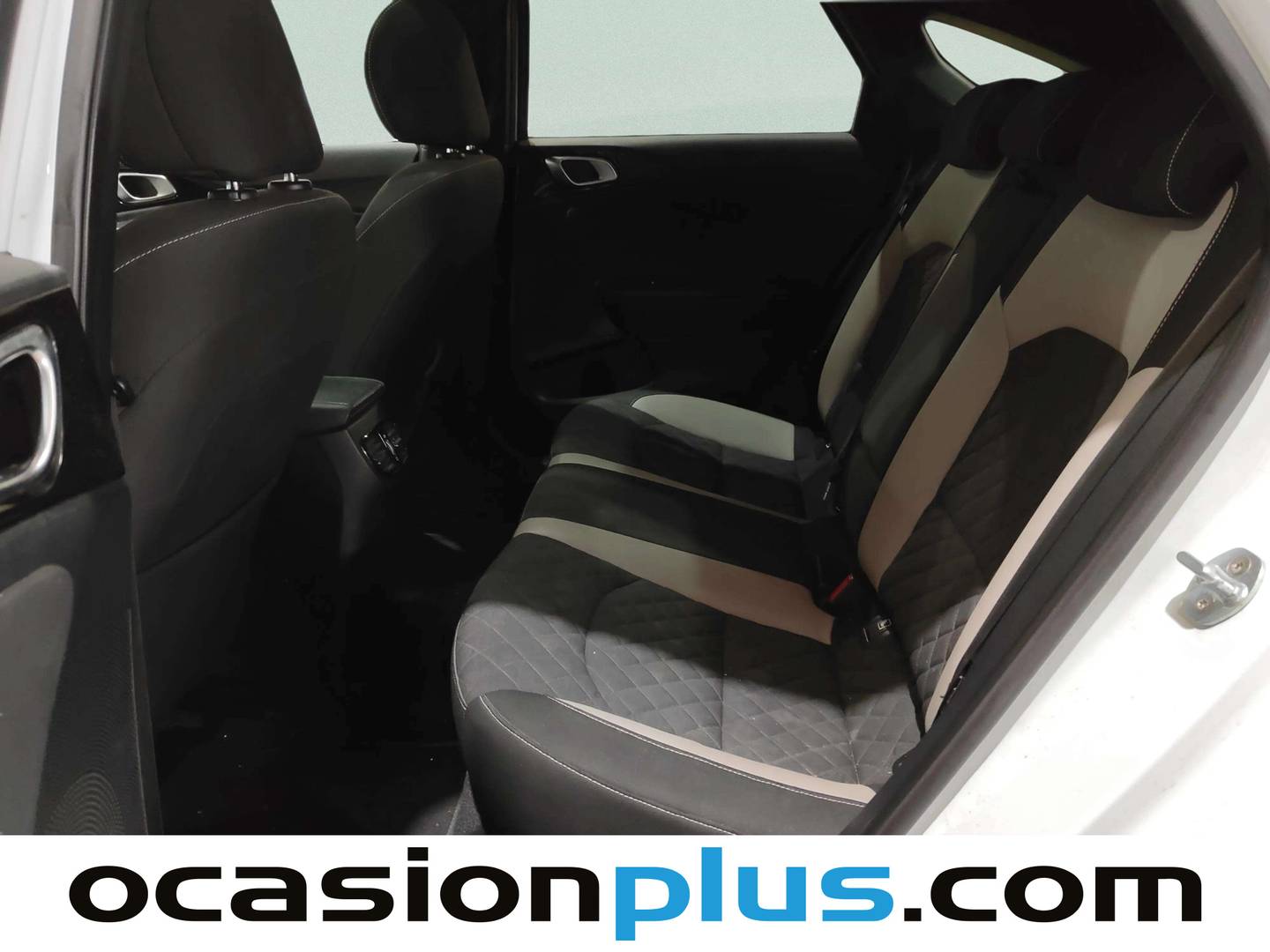 Foto KIA ProCeed Kia ProCeed 1.0 T-GDi GT Line (120 CV)