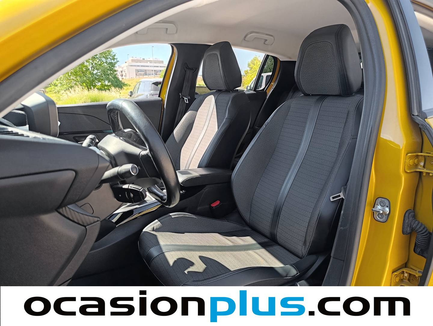Foto asientos delanteros Peugeot 208 Peugeot 208 PureTech 100 Allure (100 CV)
