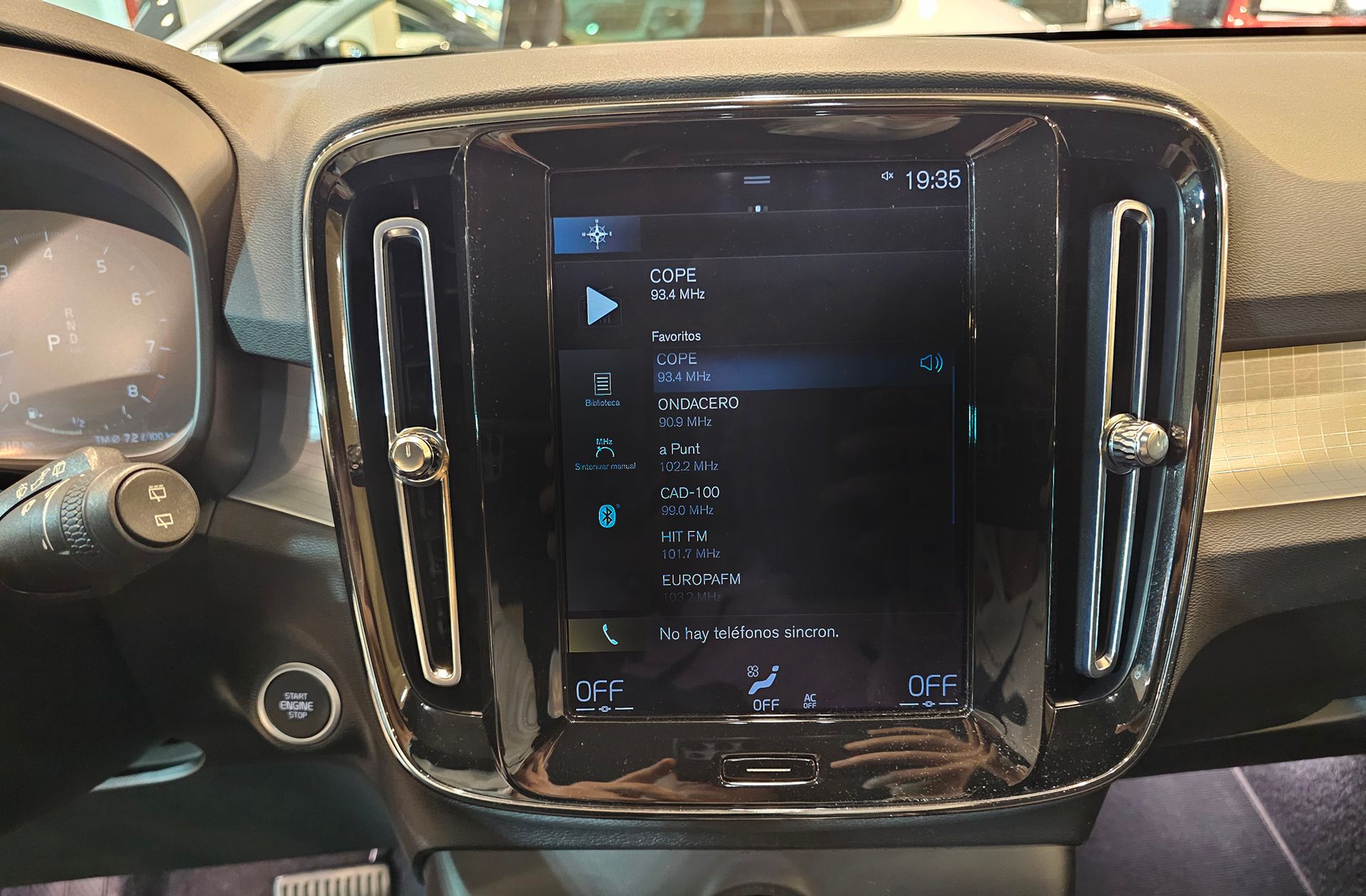 Volvo XC40 T2 Core - foto 33
