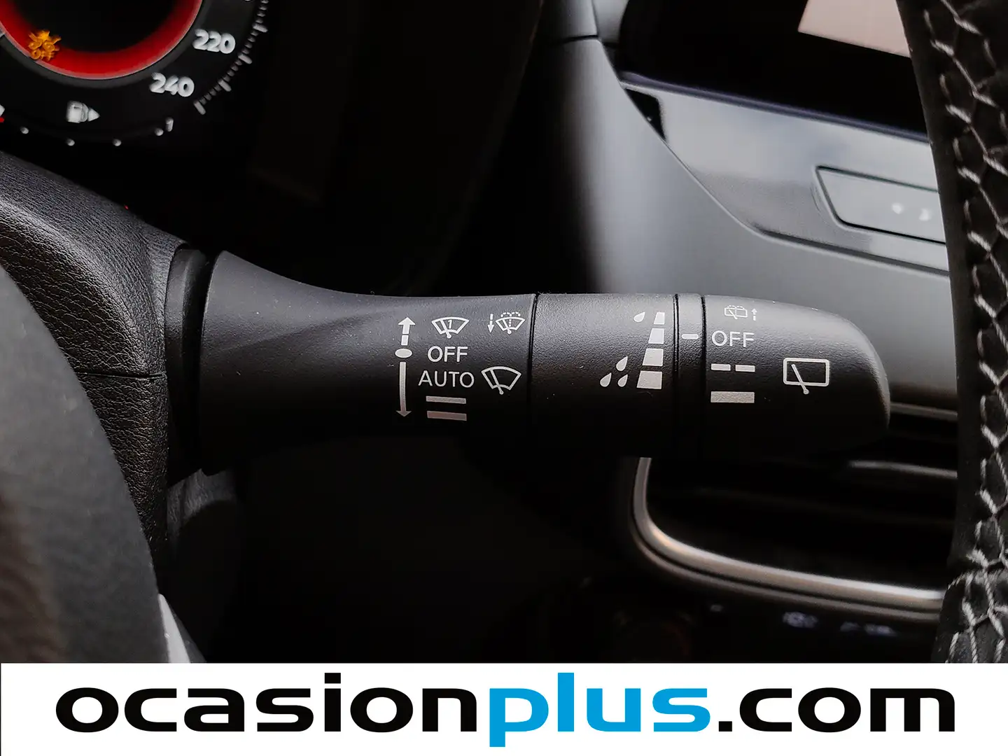 Foto Nissan JUKE Nissan Juke DIG-T N-Connecta 4x2 DCT (114 CV)