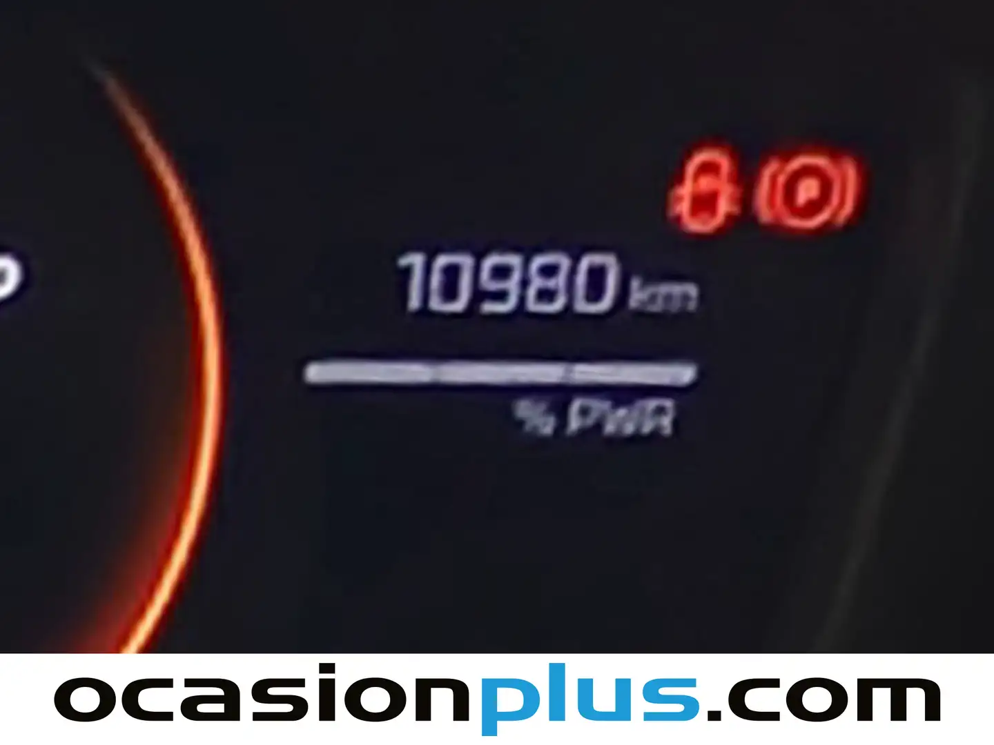 Foto Peugeot 2008 Peugeot 2008 Allure Hybrid eDCS6 (136 CV)